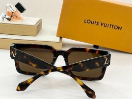 Picture of LV Sunglasses _SKUfw56601573fw